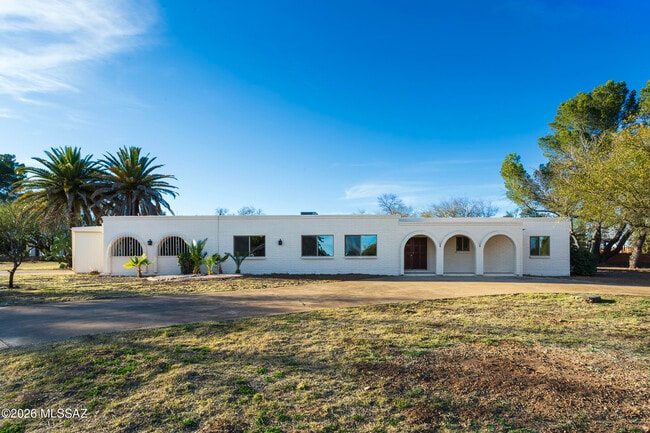 Building Photo - 1714 W Meadow Hills Dr
