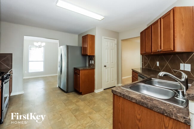 Photo - 5039 Lamppost Hill Ct