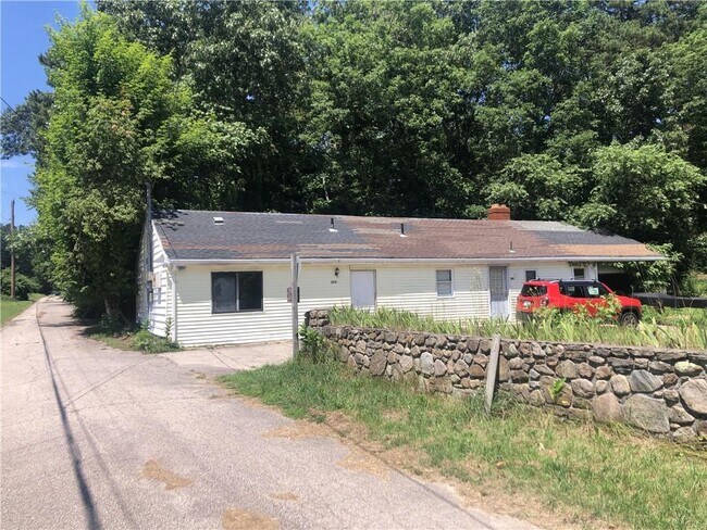 Photo - 358 Kingstown Rd Unit B