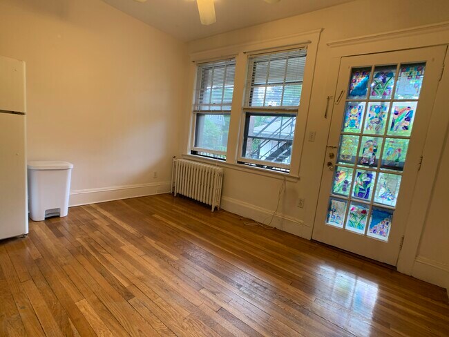 Photo - 22 Chiswick Rd Unit 11