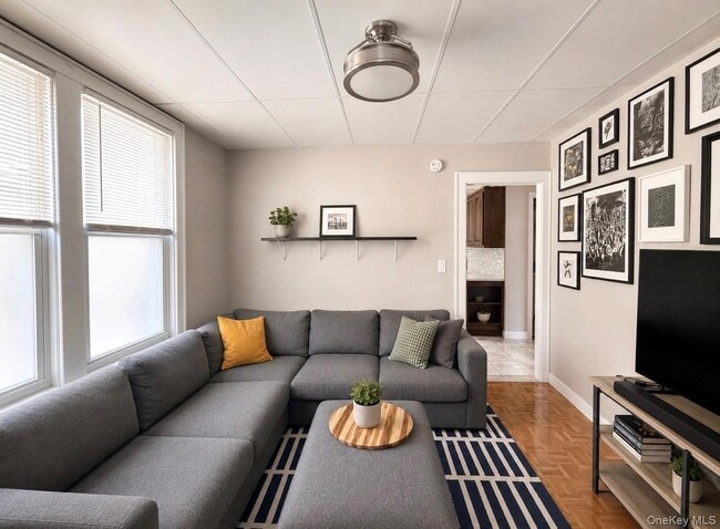 Building Photo - 59-85 57th Dr Unit 1