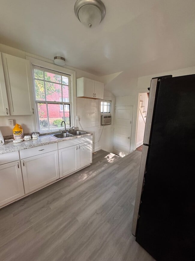 Photo - 326 Shenango Blvd