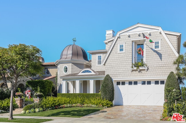Building Photo - 7391 W Coastal View Dr