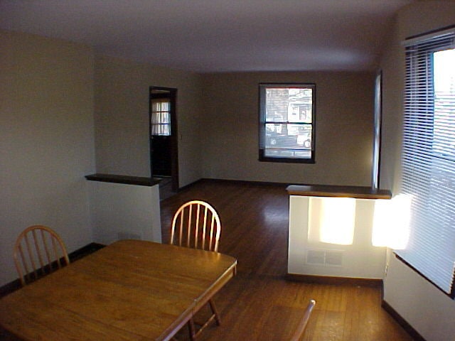 Photo - 557 S Ashley St