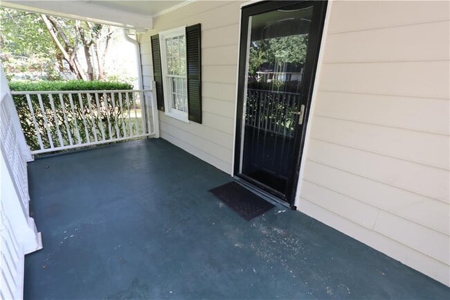 Photo - 771 McLendon Dr