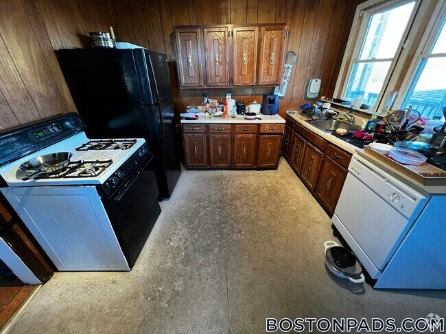 Building Photo - 3 Capen St Rental