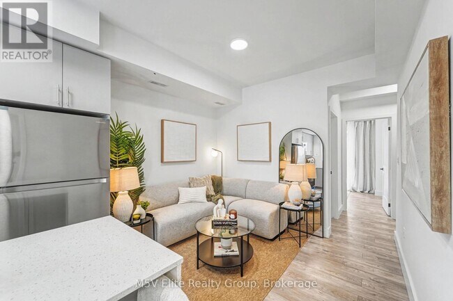 Photo - 6638 McLeod Rd