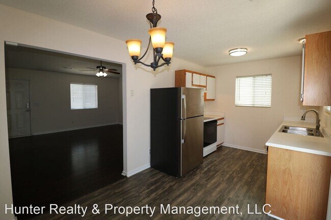 Photo - 3 br, 2 bath House - 2640 Stratford Lake Rd