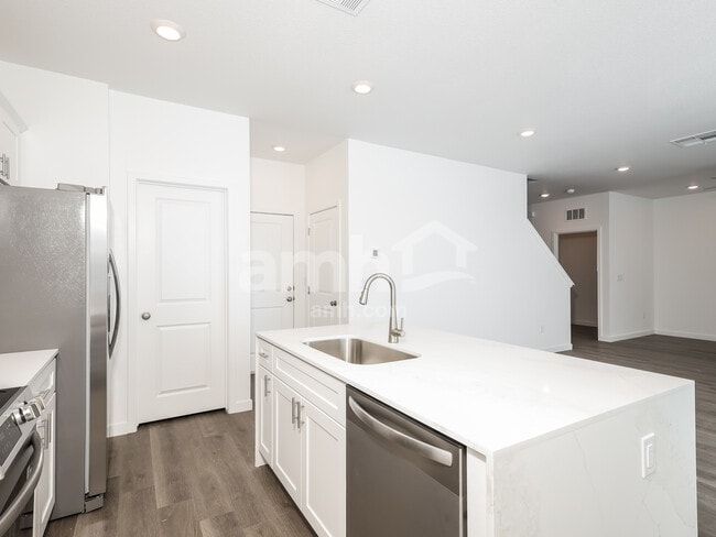 Photo - 2331 Devin Ave