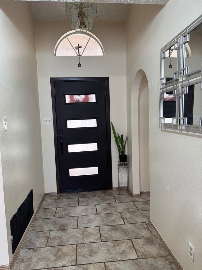 Photo - 605 Atlanta Dr