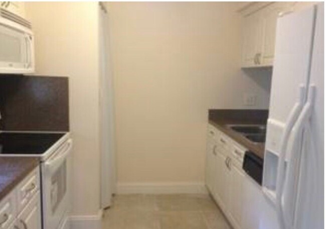 Photo - 465 SW 86th Ave Unit 202