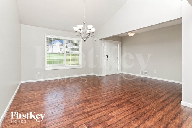 88 Wyndham Walk