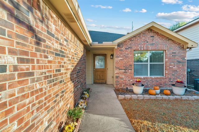 Photo - 9952 Sparrow Hawk Ln