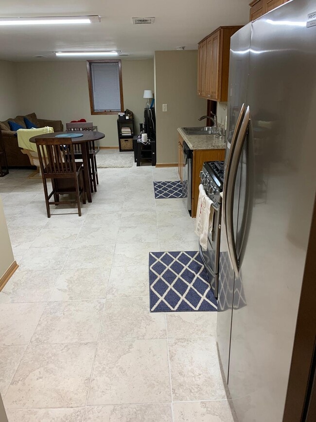 Main - 2235 Quebec Ave S Unit Basement apartment