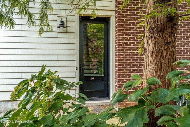 Photo - 10604 Meeting St