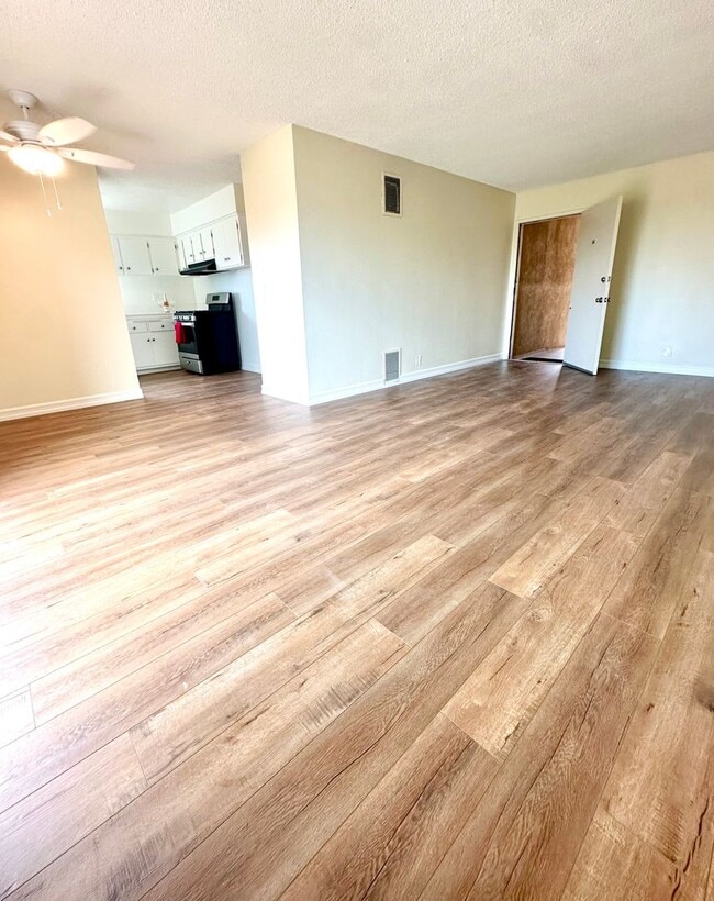 Photo - Riviera Apartments