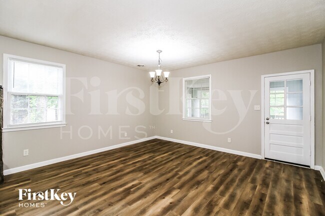 Photo - 165 Fireside Way