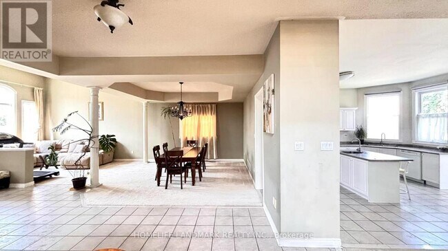 Photo - 79 Boxwood Crescent