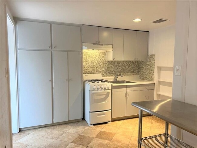 Photo - 4127 N 18th Pl Unit Apt 3