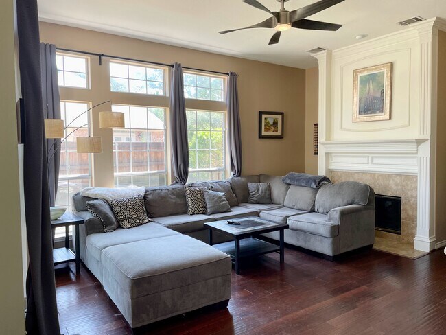 Photo - 8629 Wellington Point Dr