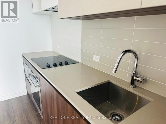 Photo - 7890 Jane St Unit 4001