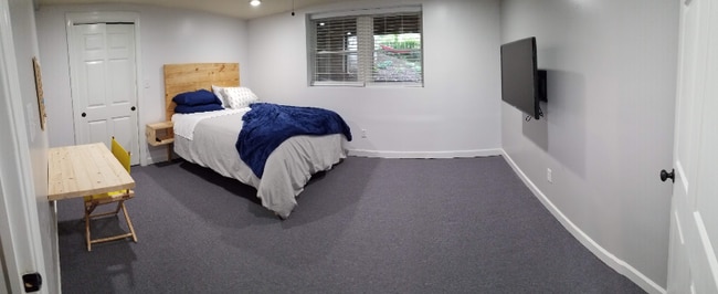 Photo - 4015 E Crestview Dr NW