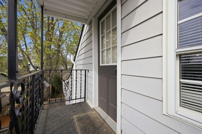 Photo - Charming Sylvan Park Studio