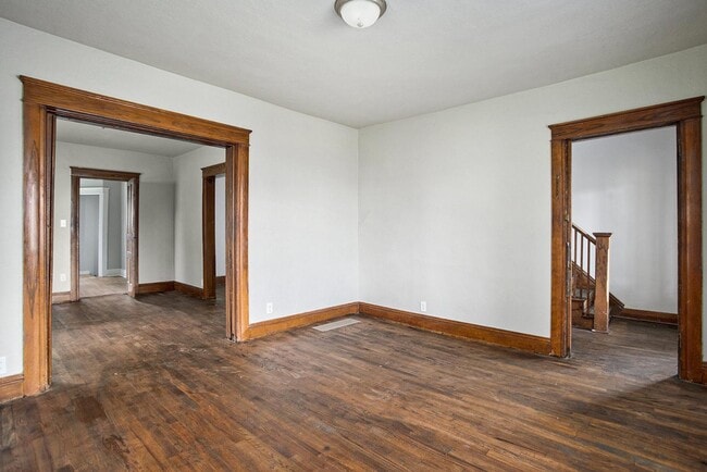Photo - 198 Lathrop Ave