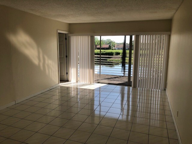 Photo - 7410 Woodmont Terrace