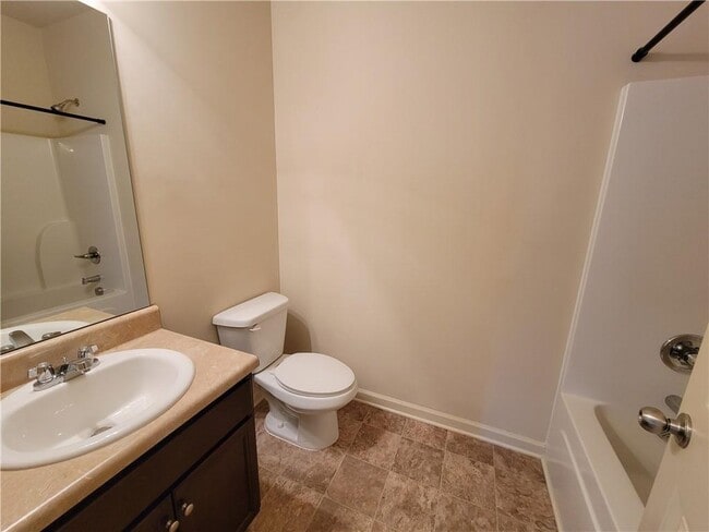 Photo - 1043 Blind Brook Cir