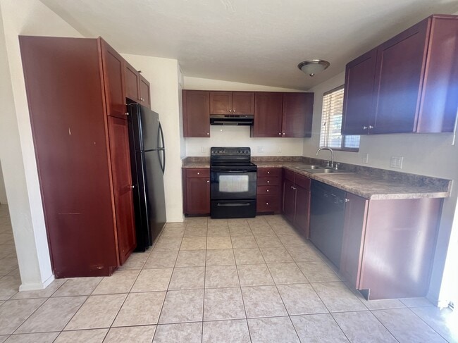 Building Photo - 2861 N Columbus Blvd