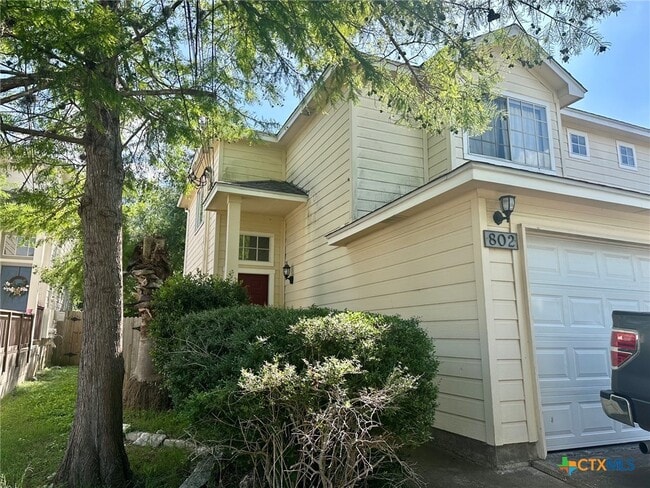 802 Sagewood Trail