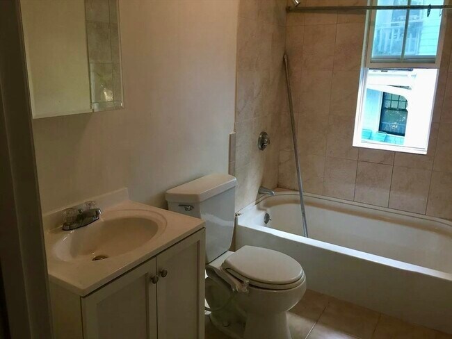 Photo - 40 Imrie Rd Unit 3##