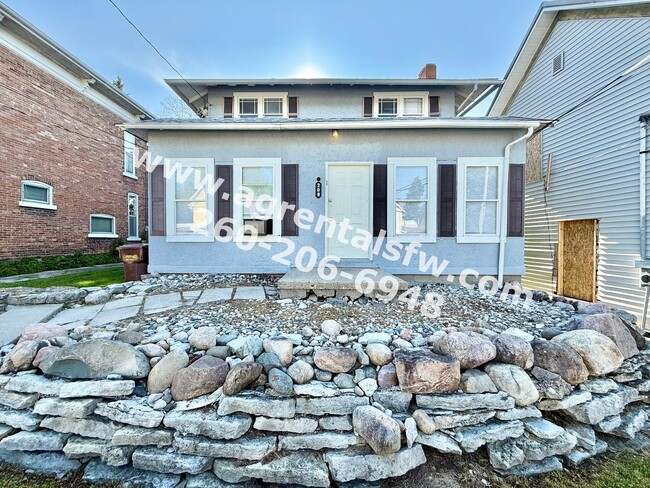 Photo - 209 S West St Unit #2