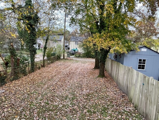 Photo - 4 Bedroom Home with Large Yard