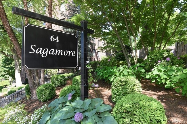 Building Photo - 64 Sagamore Rd Unit 2L Rental