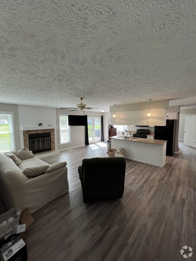 Building Photo - 15867 Wood Rd Rental