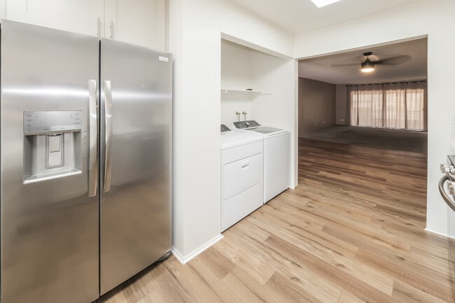 Photo - 2522 Clairemont Dr