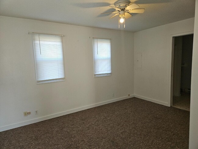 Photo - 510 W Murray St