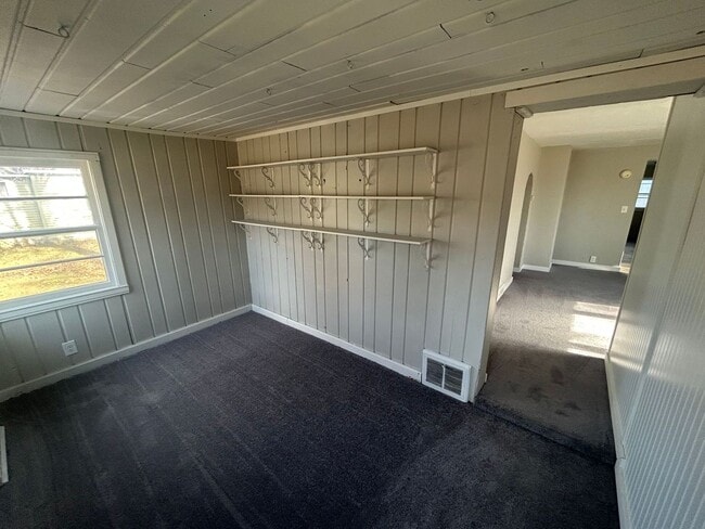 Photo - Refreshed and beautiful 3 bedroom single family home!