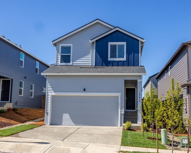 3 bedroom home in Ridgefield w/ AC - Built... - 3 bedroom home in Ridgefield w/ AC - Built...