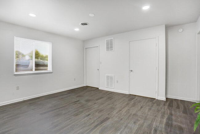 Photo - Flats of Shippensburg