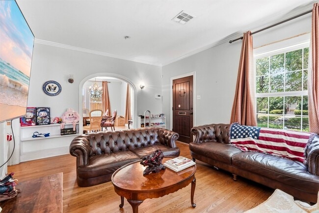 Photo - 3117 Albans Rd