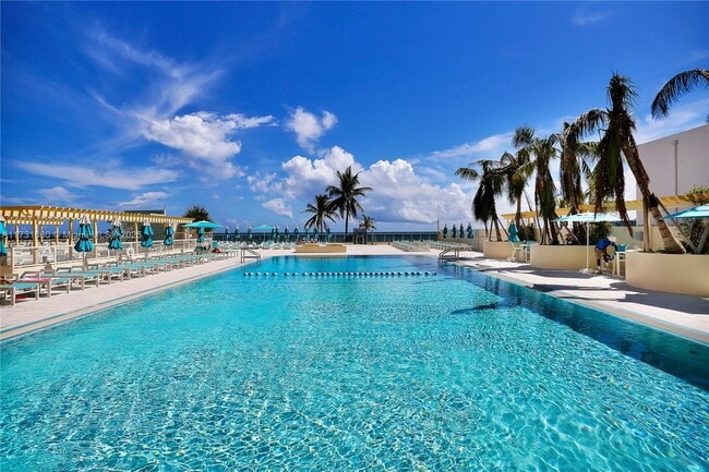 heated pool - 2501 S Ocean Dr Unit 723