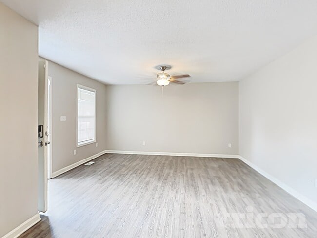 Photo - 1031 Castle Rock Ct