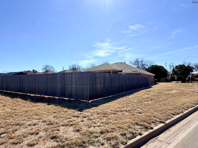 Photo - 3258 Northwest Dr