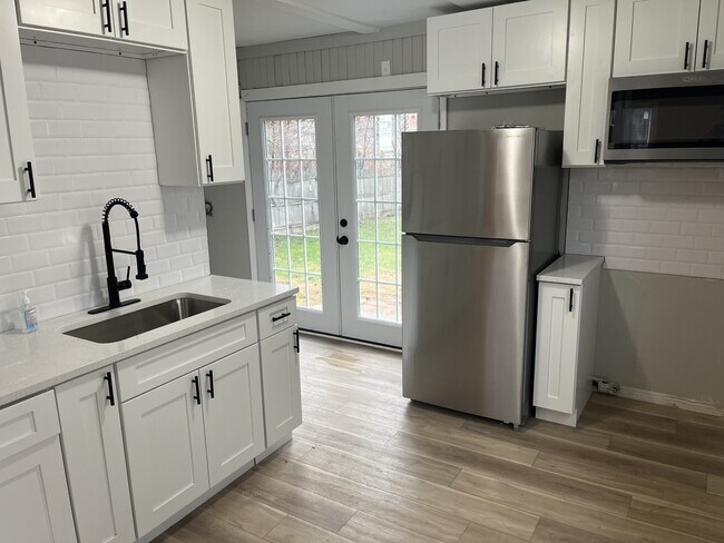 Photo - 1665 Prospect St