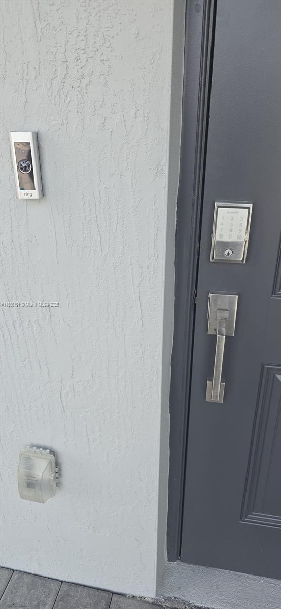 Photo - 102 NW 11th Ct