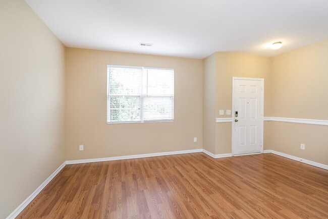 6512 Blackwood Ln