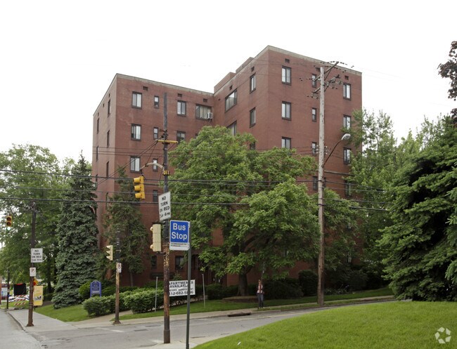 Ellsworth Towers Apartments For Rent in Pittsburgh, PA